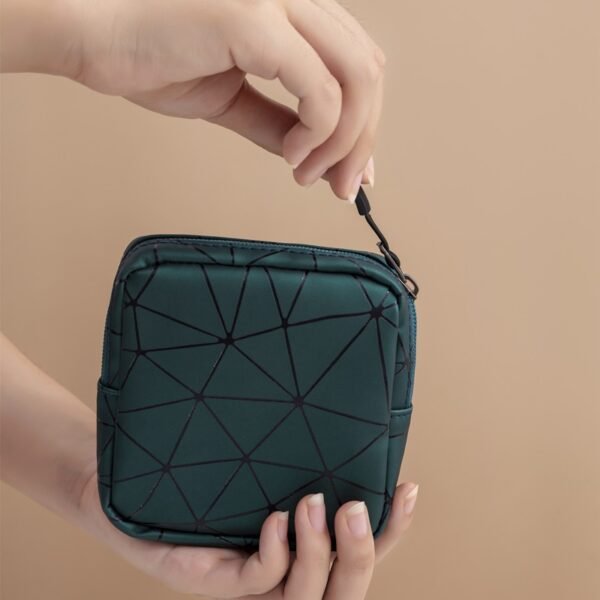 PU Geometric Pattern Sanitary Pad Pouch - Image 7
