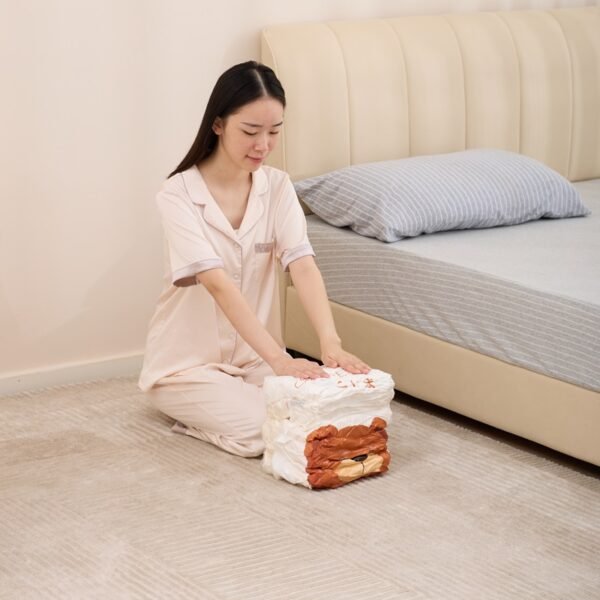 Multiple Vacuum Compression Zipper Storage Bags for Space Saving and Travel - Image 6