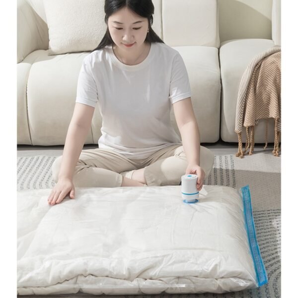 Hand Pump Vacuum Storage Bags Space Saver Bags Compression for Comforters and Blankets Sealer Clothes Storage